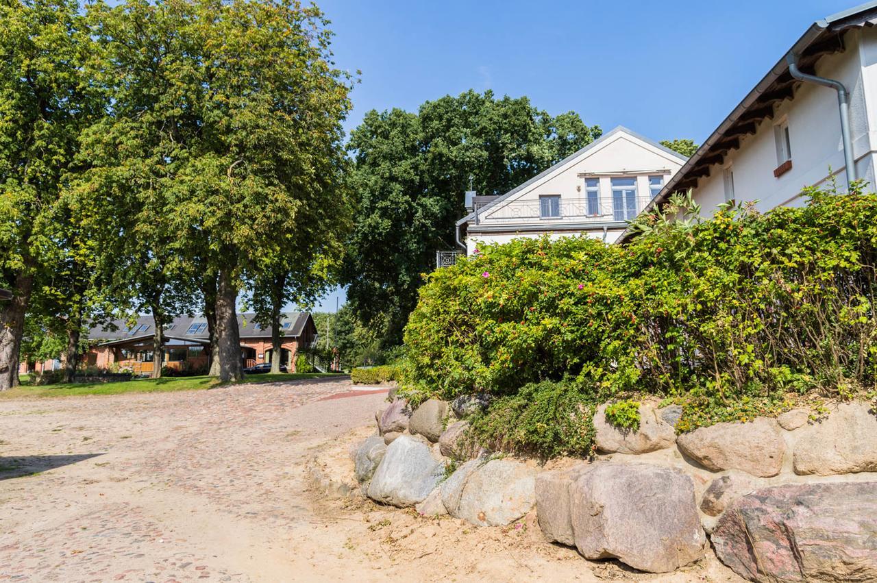 Apartament Gutshof Gross Behnkenhagen Zewnętrze zdjęcie